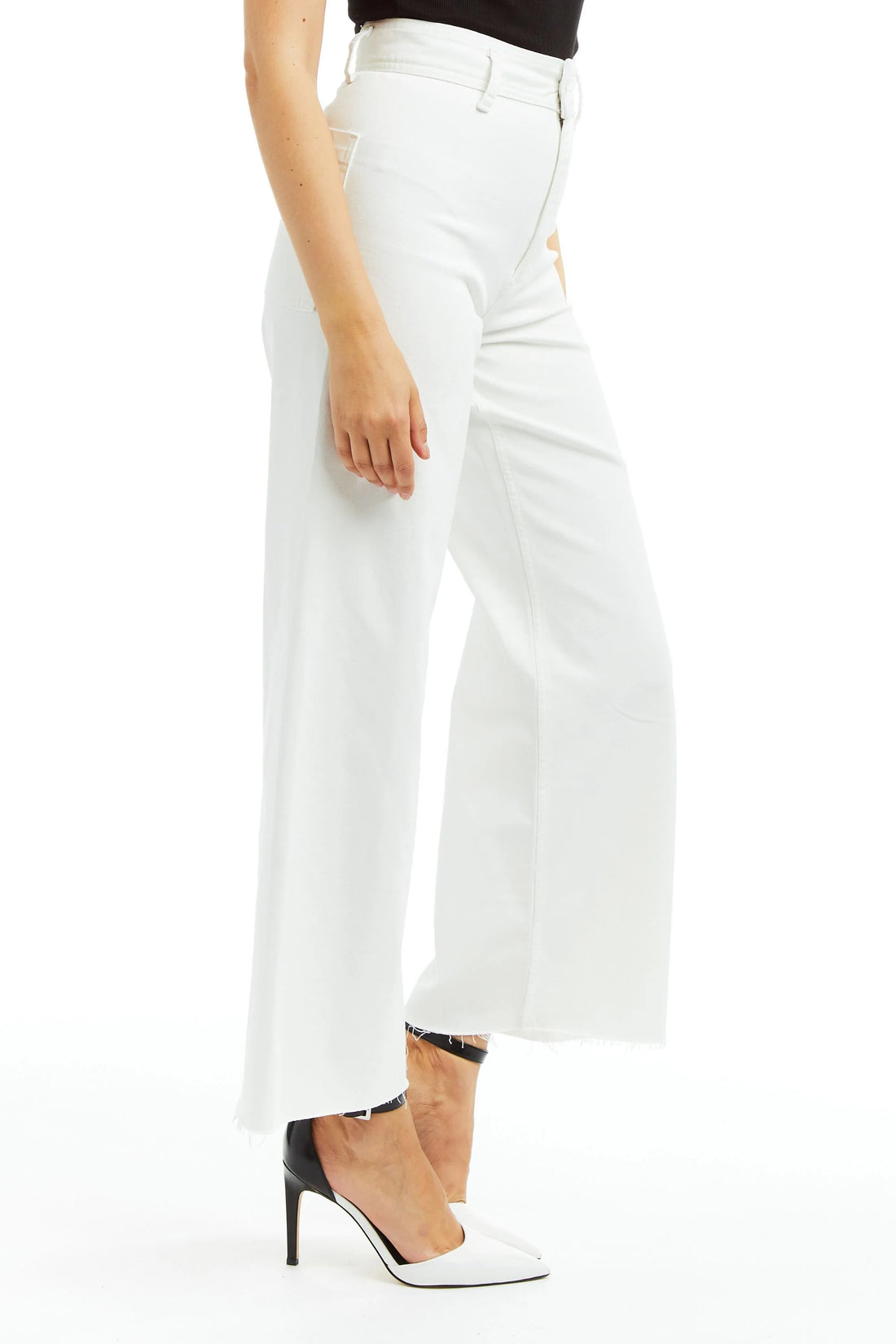 Tractr Alice High Rise Wide Leg Ankle Crop Jeans - White