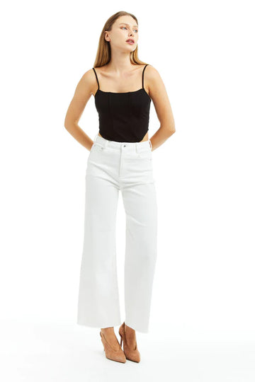 Tractr Alice High Rise Wide Leg Ankle Crop Jeans - White