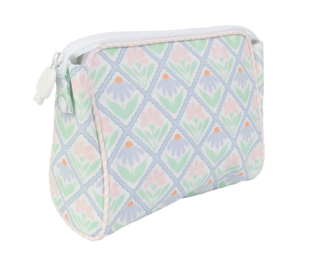 Apple of My Isla Large Go Bag - Pastel Floral