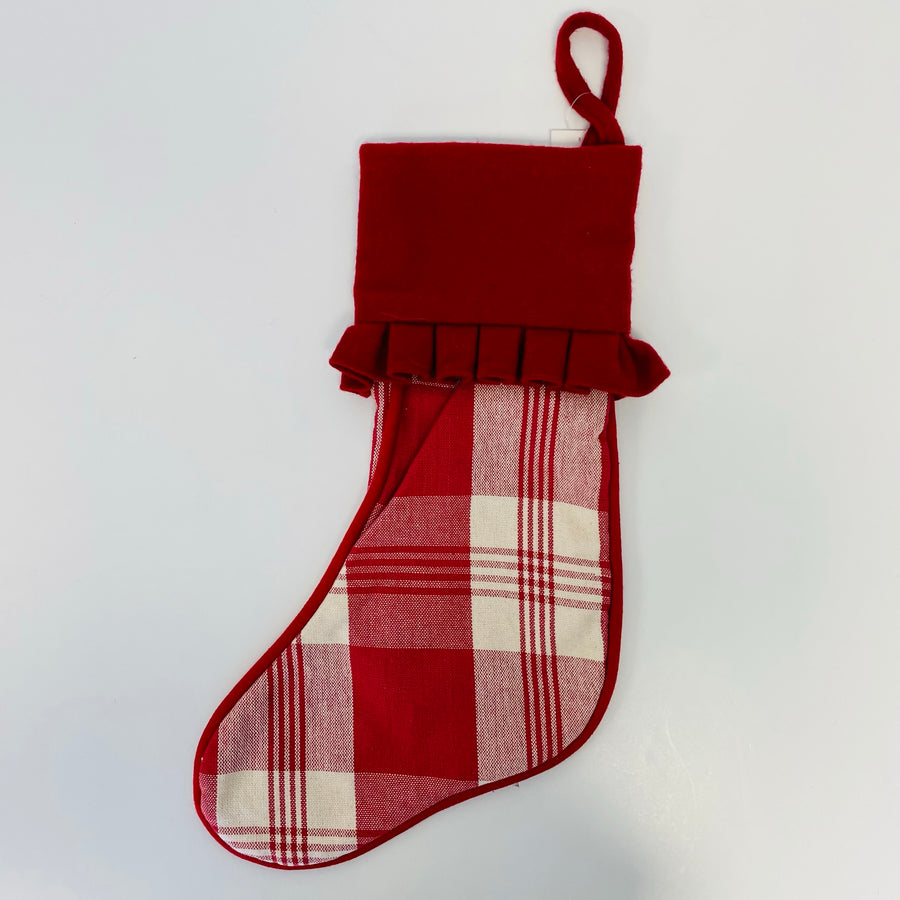 dthy Red Plaid Stocking
